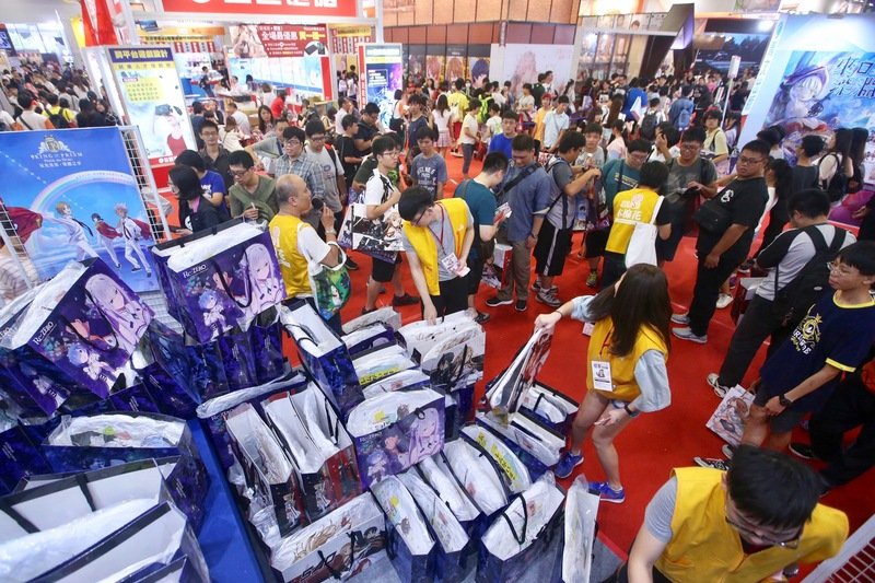 漫画博覧会開幕、50万人超入場か