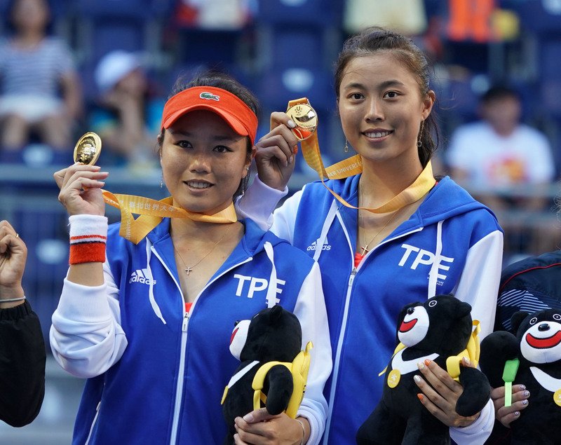 ユニバ・テニス女子複、詹姉妹が優勝