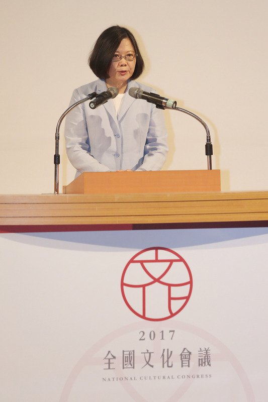 総統：イノベーションと伝承で新文化を