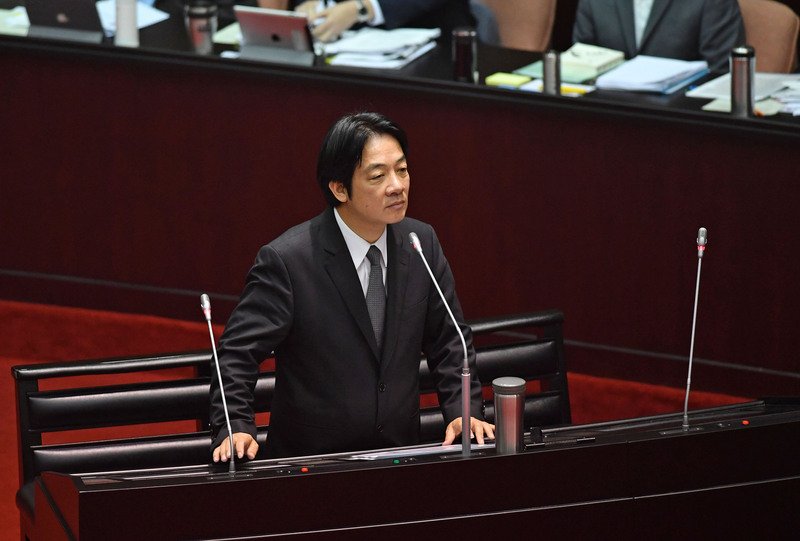 行政院長、総統の両岸交流方針に賛同
