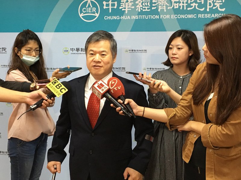 中経院：18年の成長率予想を発表