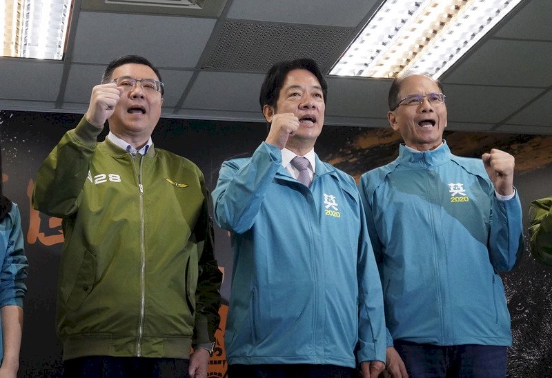 香港を鑑に、民進党：議席確保、台湾を守る