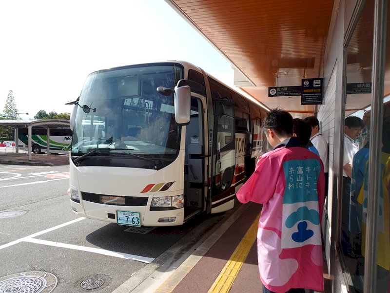 日本の運転手、台湾旅行者のこの動作にびっくり！