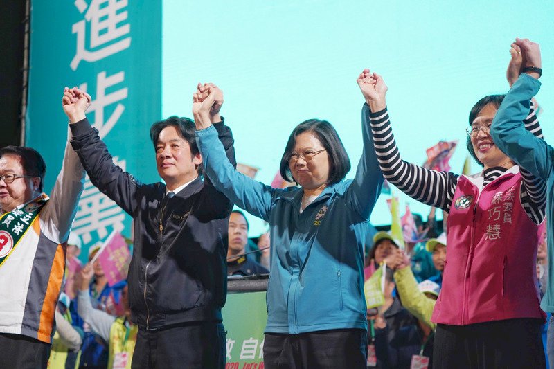 民進党蔡・頼コンビ、新北市で支持固め