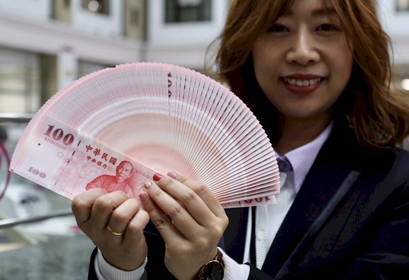 旧正月を控え、1/16から新札交換業務開始