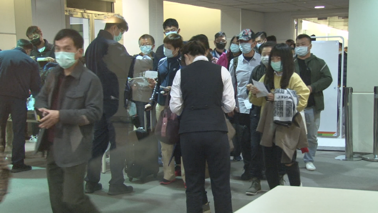 台湾、4月末まで海外ツアーを中止