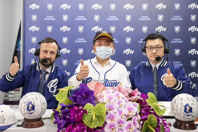 陳時中・部長、観客2000人受け入れる試合解禁を示唆