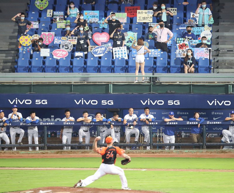 中華プロ野球、今週末にも飲食と観客2,000人許可へ