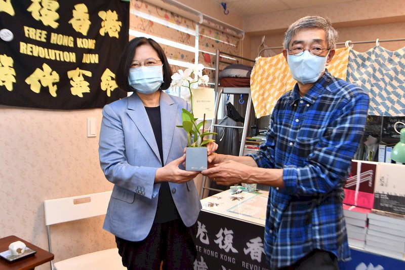 香港版国安法成立、総統「団結して香港人を支援」