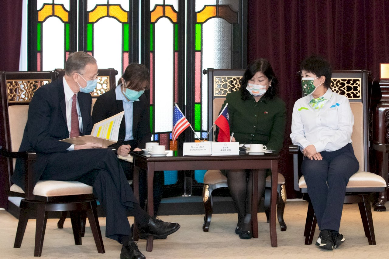 台中市長がアメリカ在台協会所長に反対表明、ラクトパミン残留豚肉の輸入解禁
