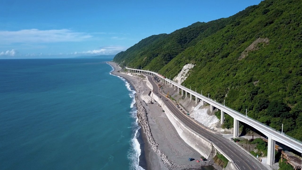 台湾一周鉄道の電化が完成、残されていた南回線の123.4キロメートルも電化