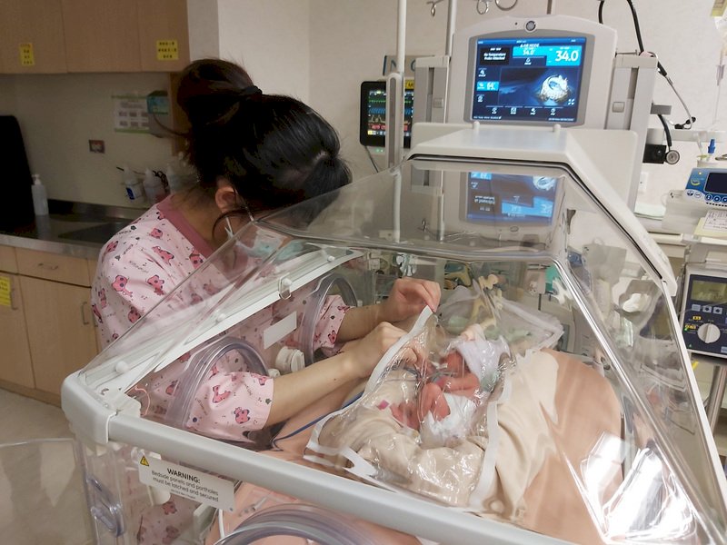 新生児が増えず、2020年は過去最少の16.4万人