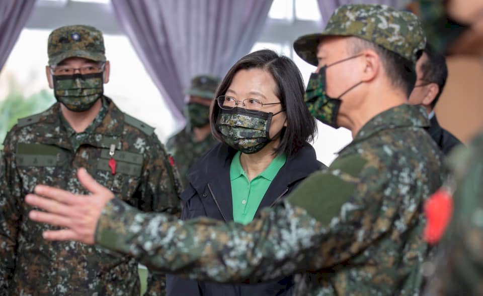 国防に休みなし、蔡・総統「国軍は常に備えあり」