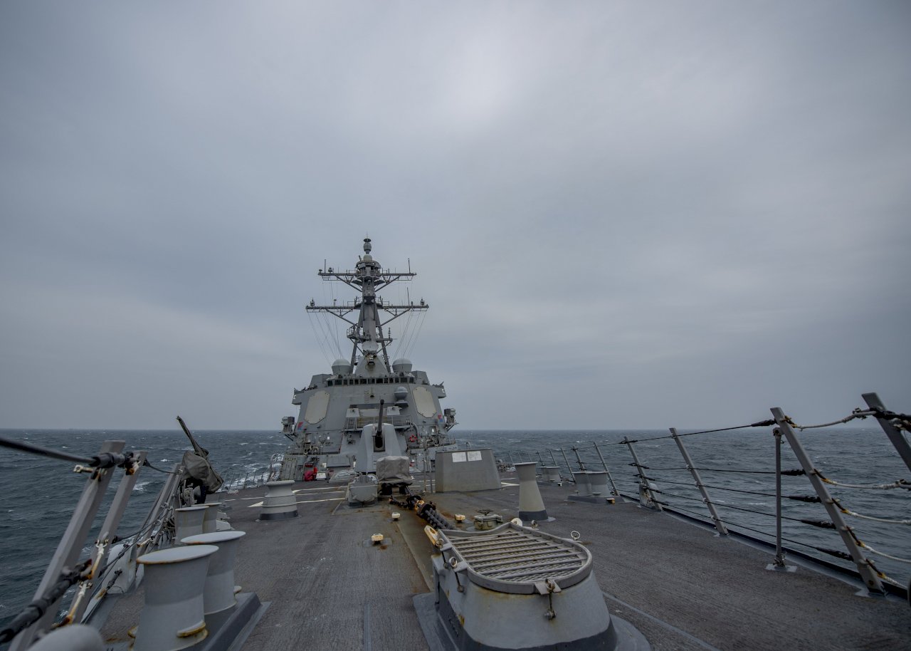 アメリカと中国大陸の軍艦、台湾東部の台東県蘭嶼沖に同時出現