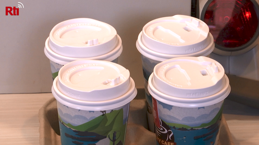 年間コーヒー28億杯の台湾、プラ対策を強化
