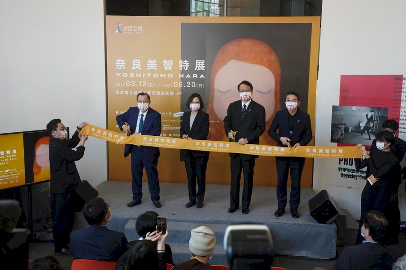 奈良美智が台湾で初個展、「東日本大震災支援のお返しに」