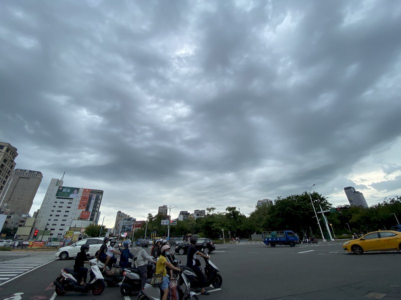 恵の雨！台南・高雄・屏東大雨注意報！