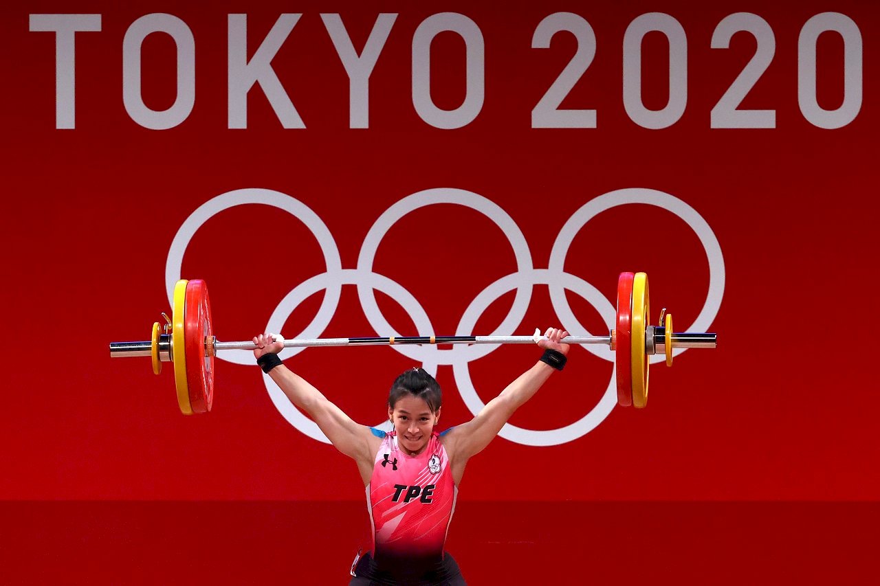 台湾の郭婞淳、重量挙げ女子59キロで金　五輪記録も更新