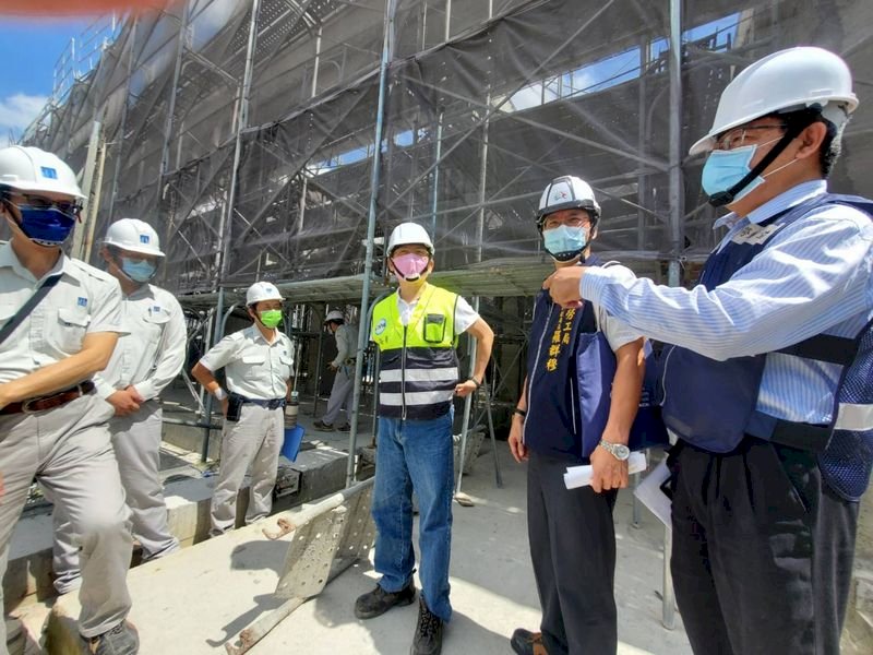 2020年の労災発生率10年ぶりに上昇、建設・飲食・運輸業で増