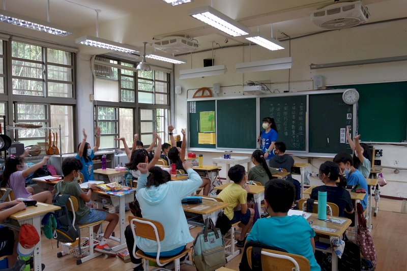 9/1新学期開始、教育部：小中高校にPCR検査補助金支給