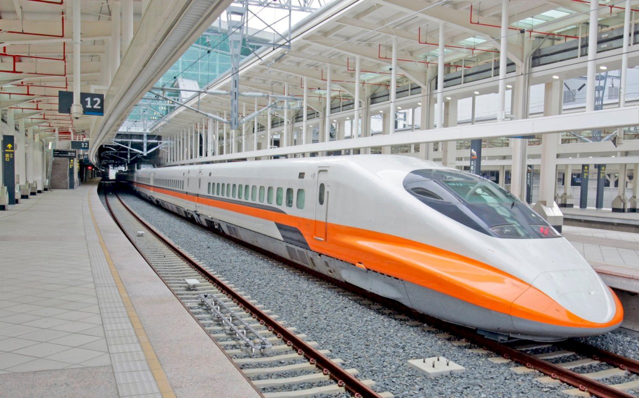 規制緩和、台鉄・高鉄の乗車券販売枚数が8割に　ダイビングとサーフィンも解禁