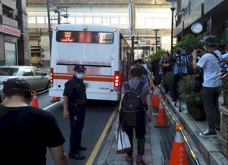 桃園市と新北市の集団感染は異なる変異株　警戒レベル引き上げず