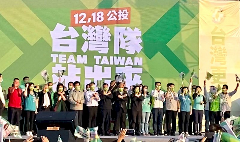 4項目国民投票前の週末、与党：四項目に反対票を