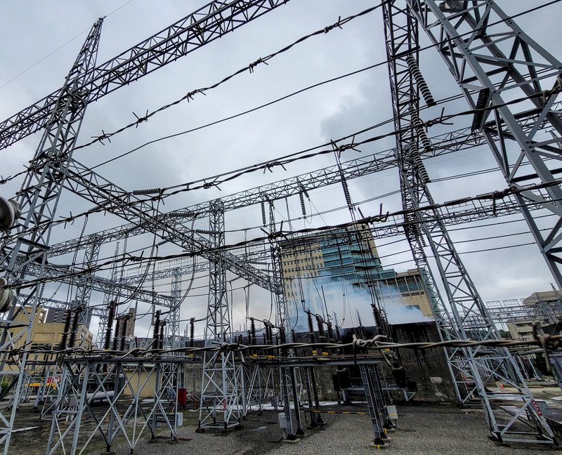 ダブル12ショック！台湾北部変電所火災　30万戸停電