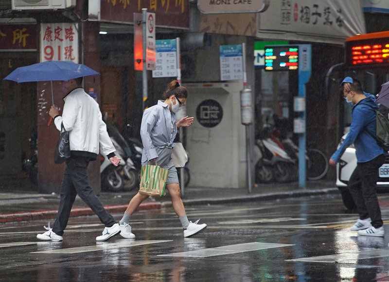 北東季節風が続く、台湾中部以北で気温低下