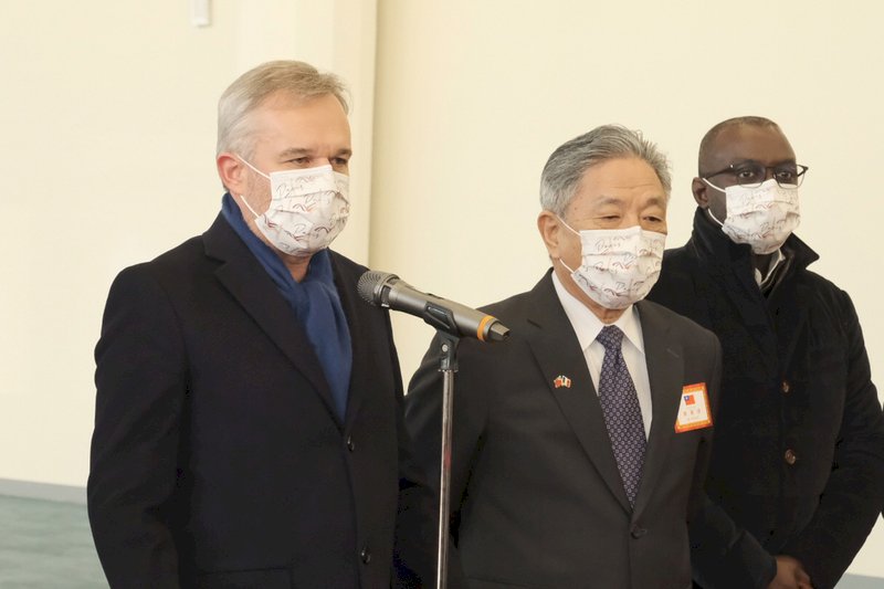 仏・国民議会訪台団到着、外交部：台仏の緊密な友好関係の現れ