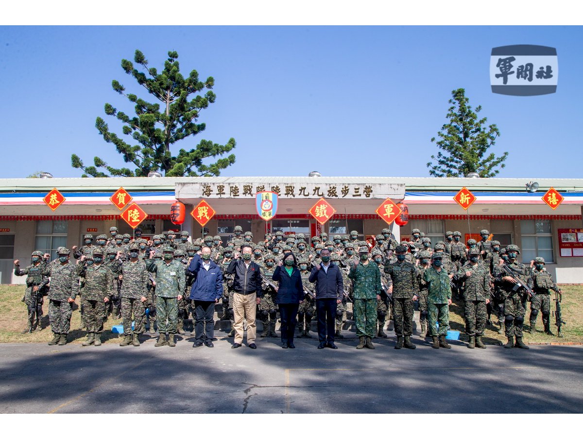 蔡英文・総統、旧正月3日目に海軍陸戦隊を視察