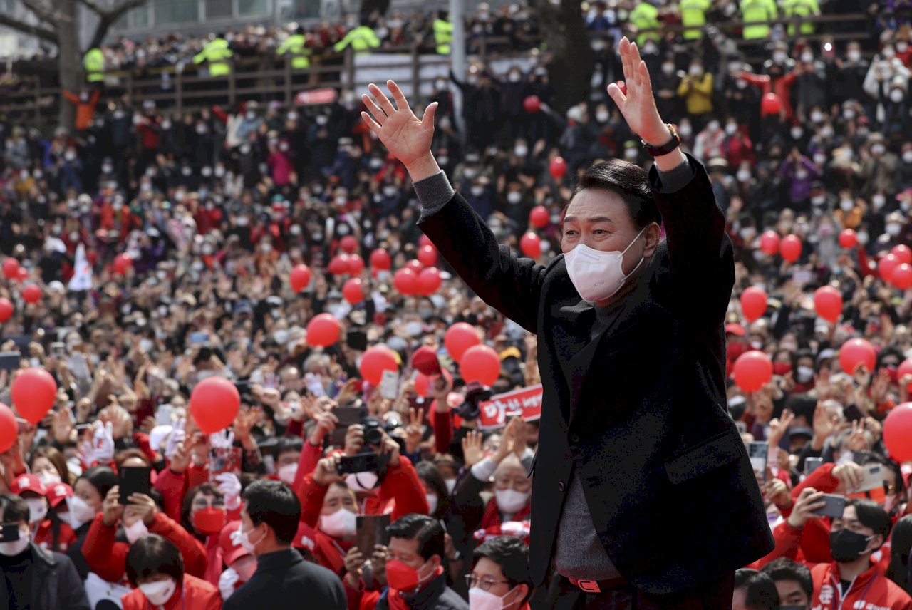 尹錫悦氏が韓国次期総統に当選、外交部が祝意