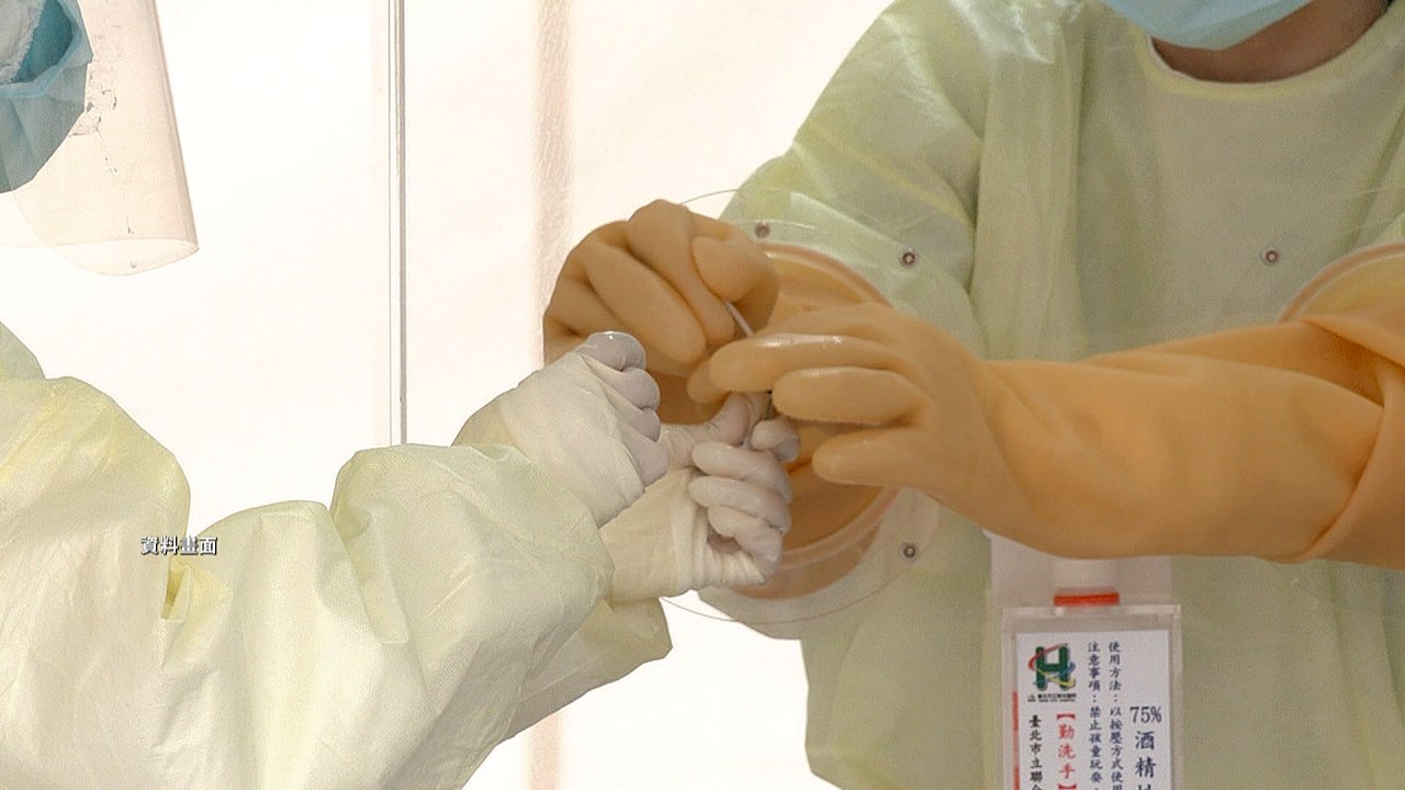 PCR検査前にまず簡易検査を、救急ひっ迫緩和のため