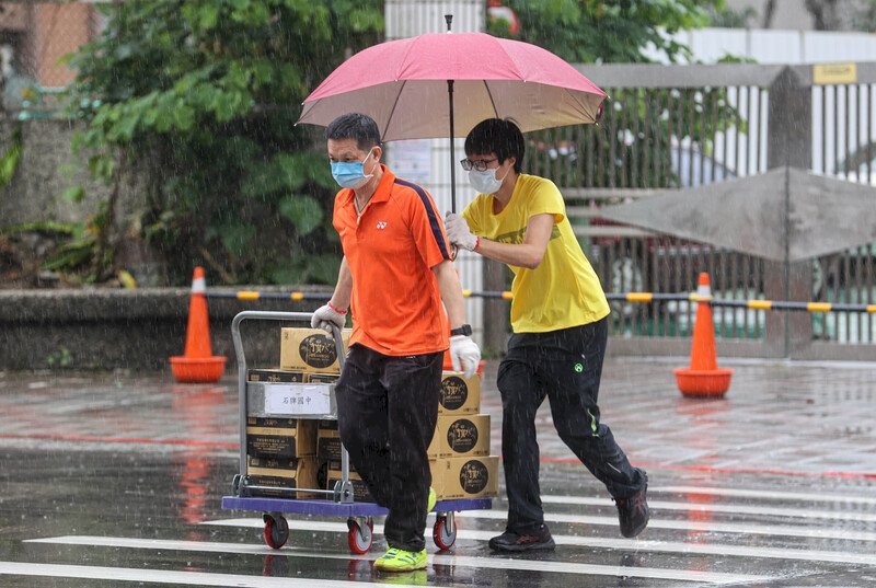 前線通過で雨脚強まる、北部と中部山間部が豪雨に警戒