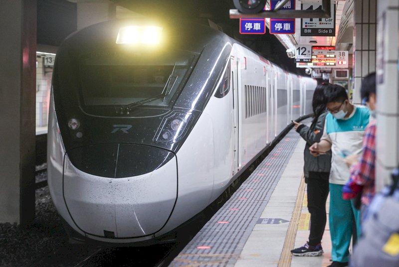 台湾鉄道、7/1よりコロナで減便した列車の運行を再開