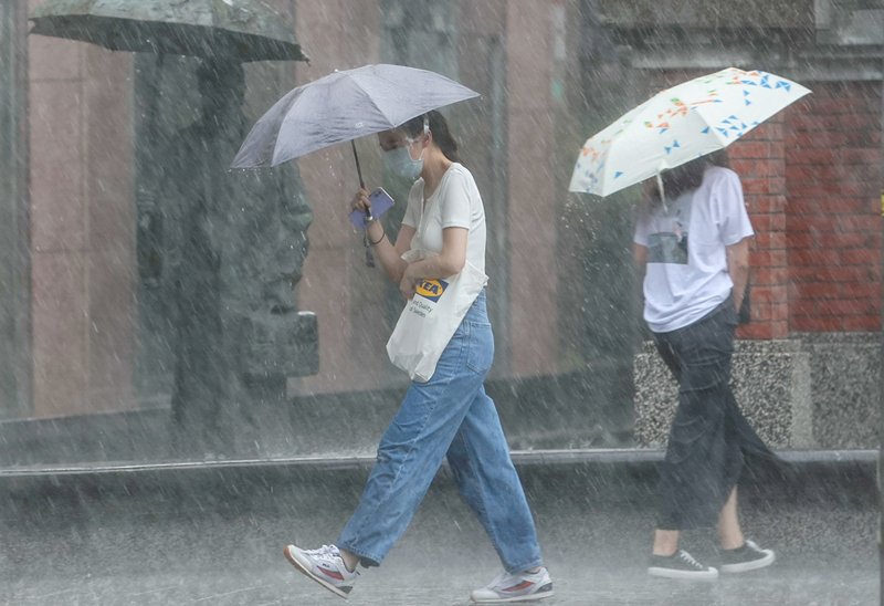 19ヶ所に大雨特別警報、雲林・嘉義・彰化・南投で激しい雷雨