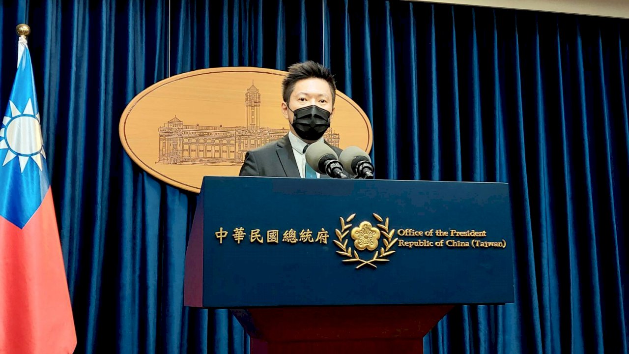 中国軍が東風ミサイルを多数発射、総統府が中国に自制求める