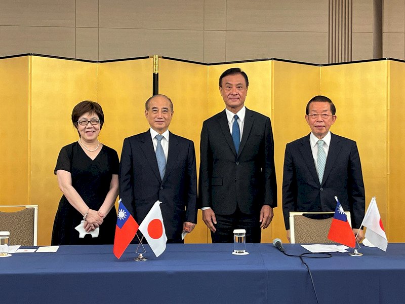 安倍元首相国葬台湾代表団が会見、李安妮氏が李登輝・元総統振り返る