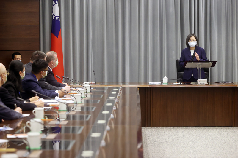 蔡・総統、2022台北安全対話に参加した外国貴賓の表敬受ける
