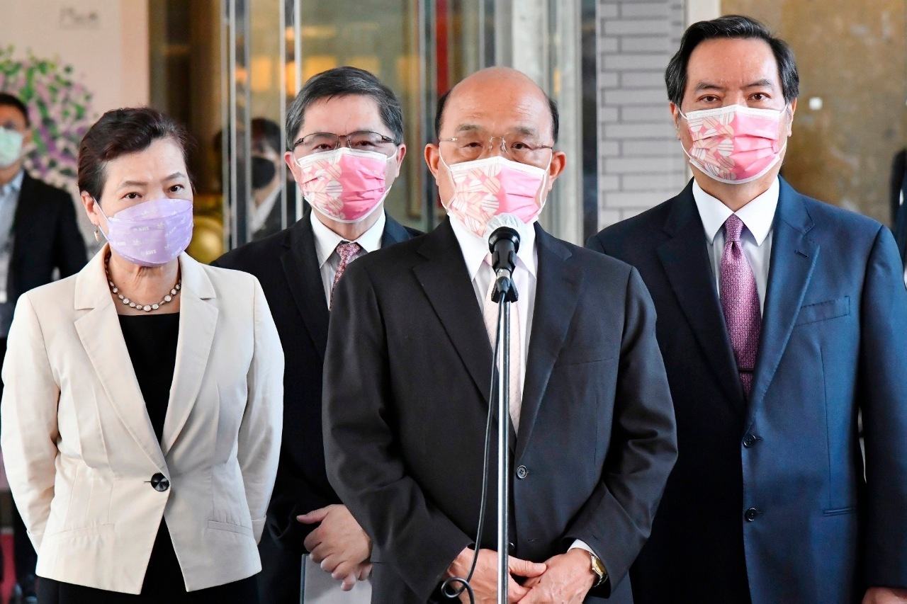 蘇・行政院長が統一地方選挙での引責辞任申し出も、蔡・総統が慰留