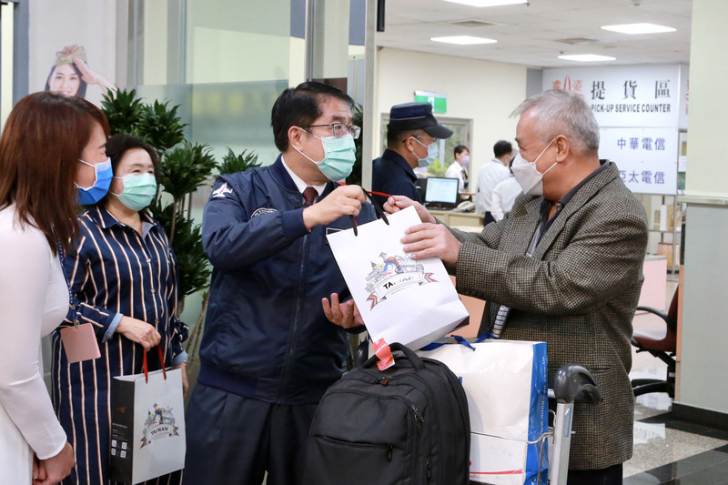 台南国際空港　ベトジェットエアの1番機が到着