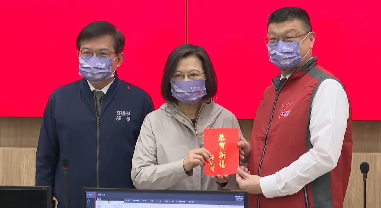 春節連休開始！蔡‧総統は交通機関に「需要に合わせて本数を調整」と指示