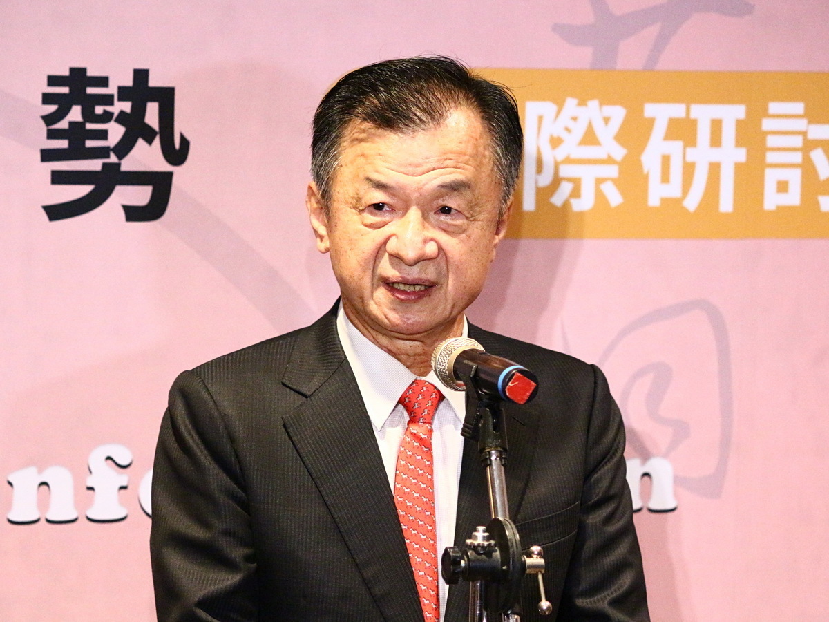 邱・大陸委員会主任委員＝両岸人事調整について総統は安定を求めている