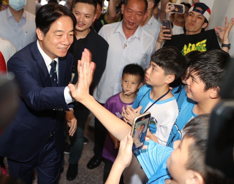 頼・副総統が総統府で子供向けイベントに出席