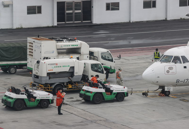 エバー航空子会社の新労組が残業などを拒否：当面のフライトに影響なし