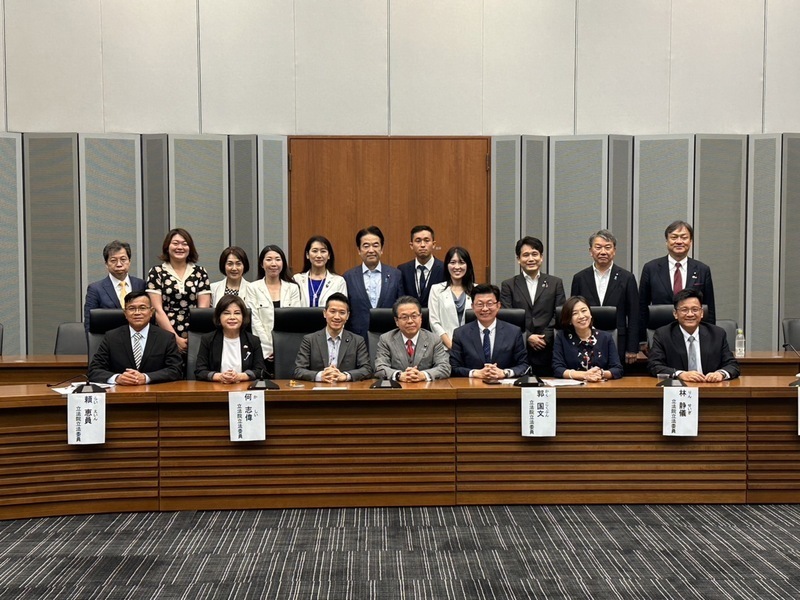与党・民進党の議員団が自民・世耕氏と面会