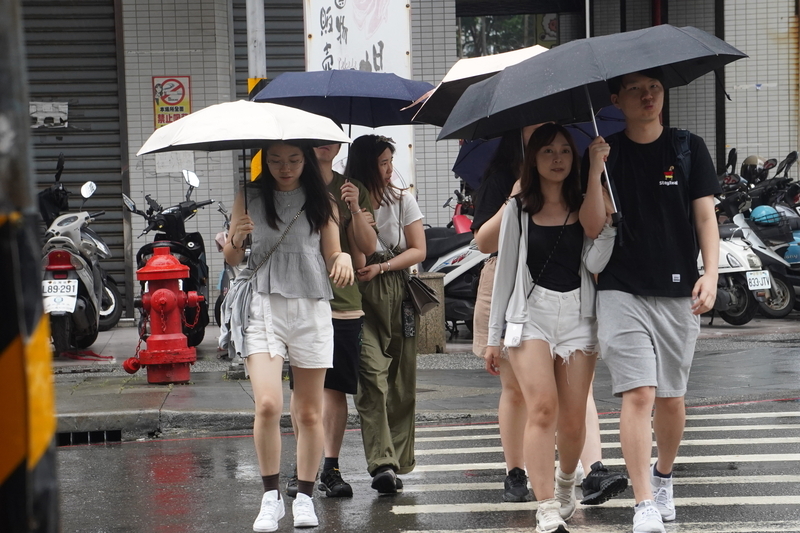台風6号接近、北部の基隆・台北・新北は8/3休業・休校