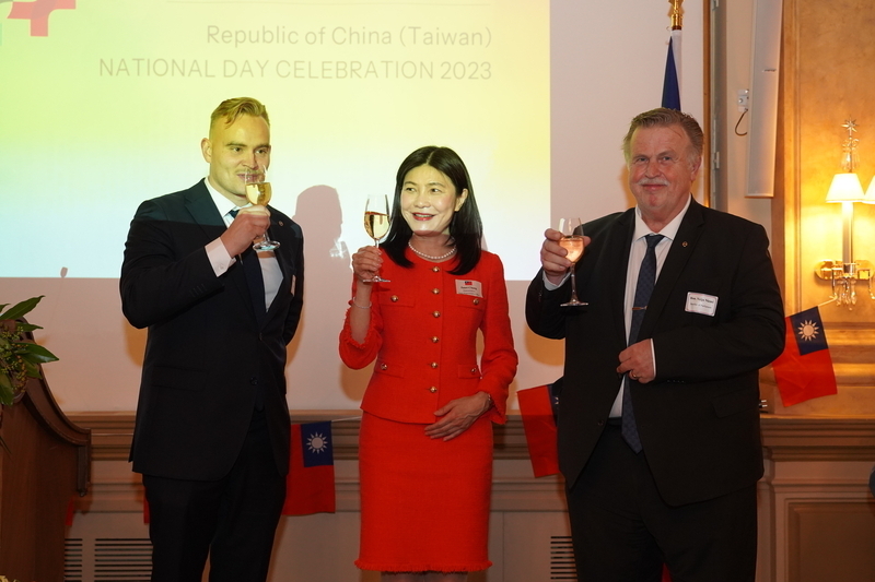 フィンランドで双十国慶節祝賀会、武力による台湾海峡現状変更に反対