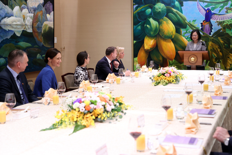 蔡・総統：台湾への重視と支持に感謝、リトアニア国会議長らとの昼食会で
