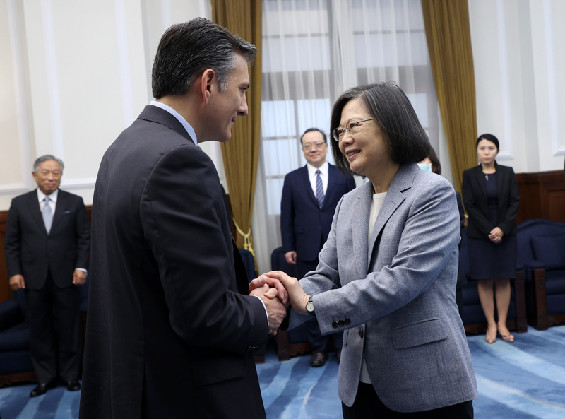 蔡・総統：台湾の国防自主はレーガン米元大統領の「力による平和」の影響受ける